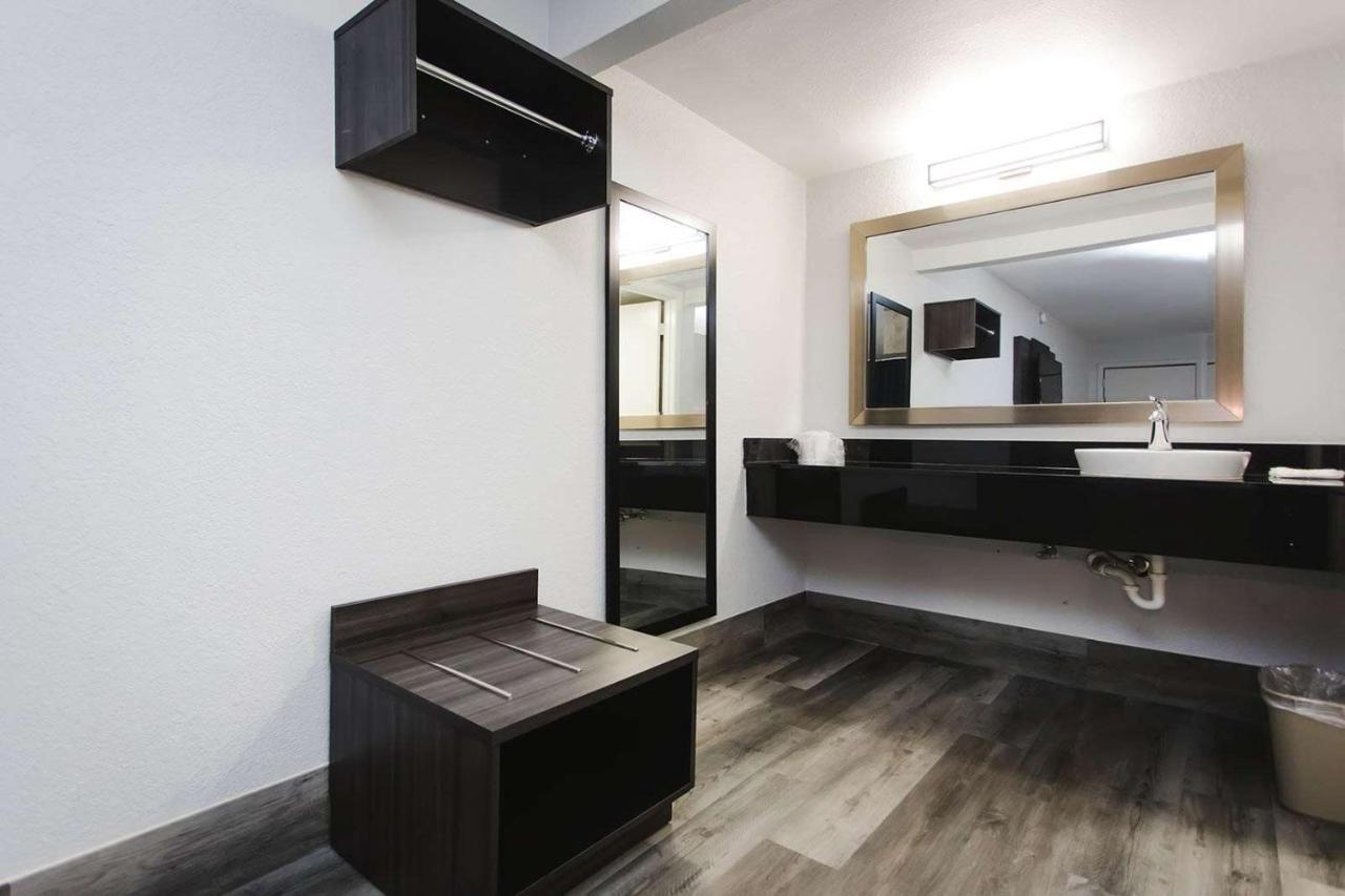 Studio 6 Houston Tx Medical Center Nrg Stadium מראה חיצוני תמונה